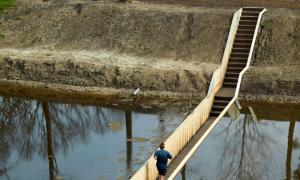 設計驚人的人行天橋（四）